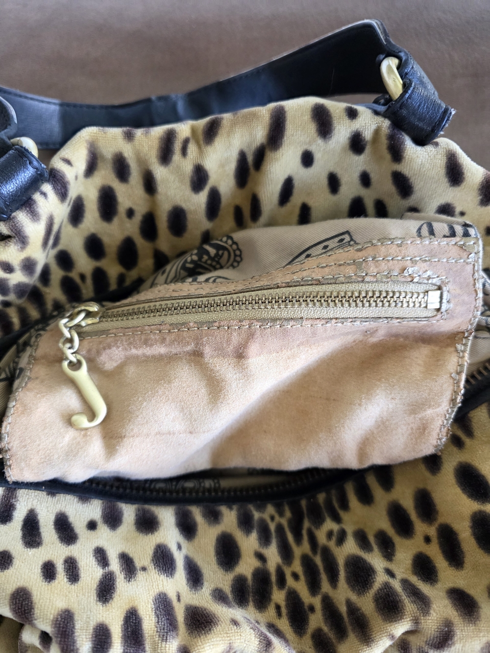 Juicy Couture Leopard Velour Shoulder Bag Y2K Black Trim and Gold Hardware - Picture 13 of 16